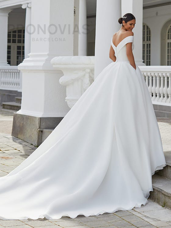 Pronovias Farrah